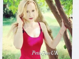 PetiteJessUK Partouze