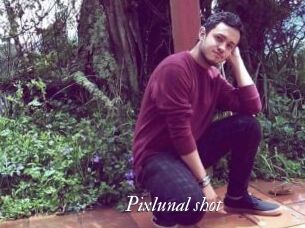 Pixlunal_shot