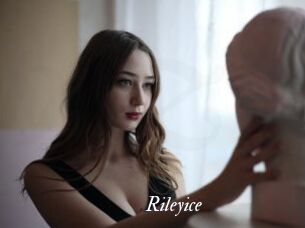 rileyice Partouze