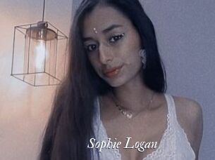 Sophie_Logan