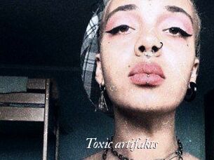 Toxic_artifakts