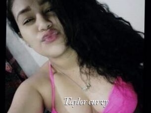 Taylor_curvy