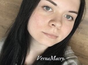 VernaMacey Partouze