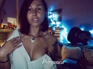 Veronnica