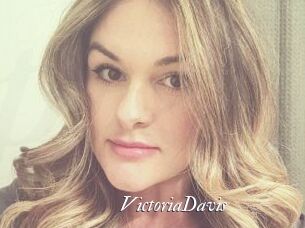 Victoria_Davis