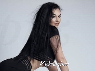 Vickydivinee